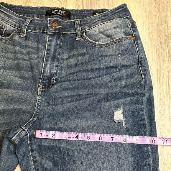 💝Judy Blue Distressed Patch Boyfriend Fit Jean size 11/30 - Picture 7 of 13